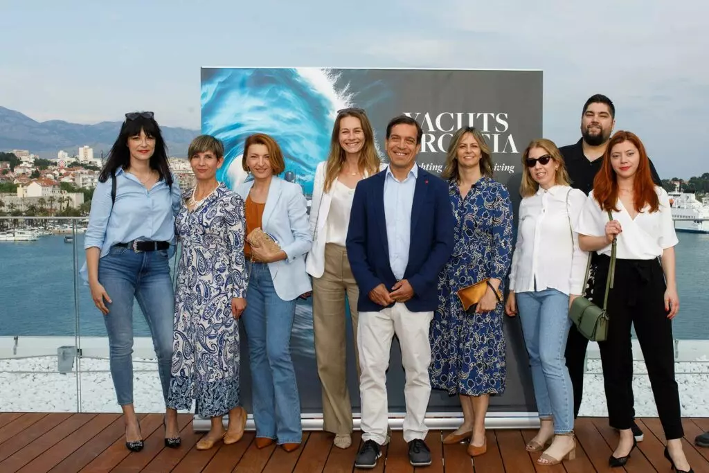 event-yachts-magazina-hotel-ambasador-01-1024x683.jpg