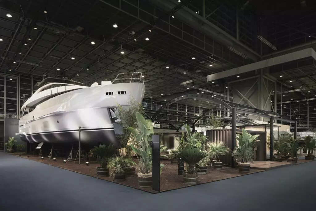 Sanlorenzo-Yachts-Boot-Dusseldorf-stand-00-1024x683.jpg