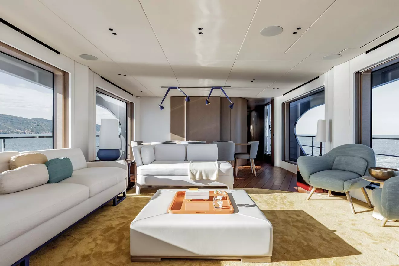 Azimut grande 26M salon