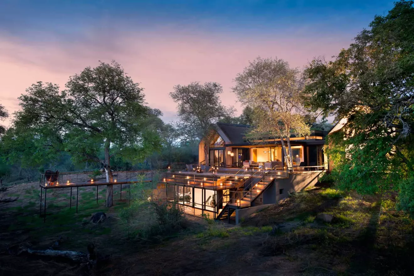 Lion-Sands-Ivory-Lodge-eksterijer-01.jpg