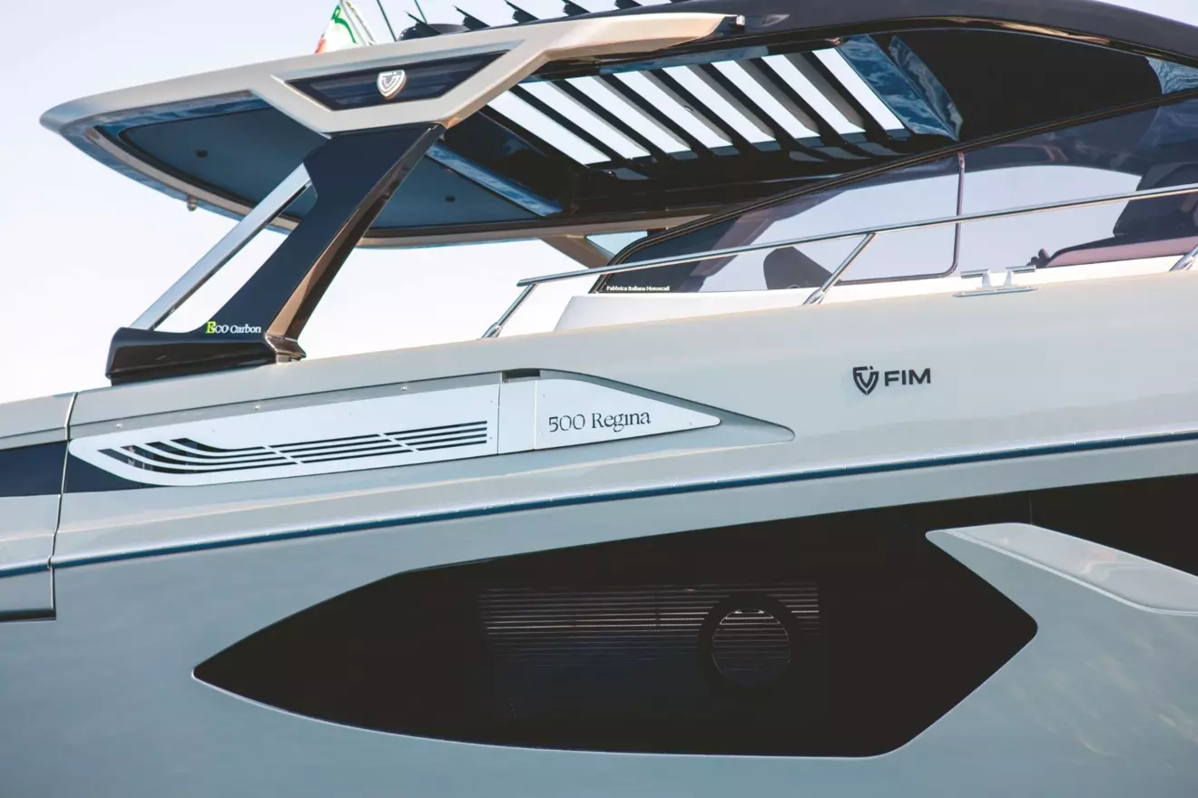 fim-regina-500-eksterijer.jpg