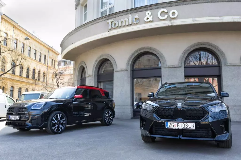 BMW_X2-MINI_Countryman-tomic-salon-1024x683.jpg