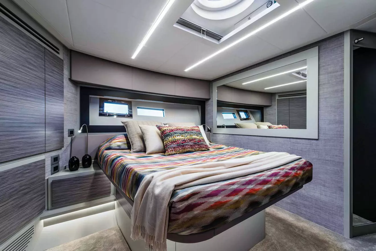 Pershing 6X