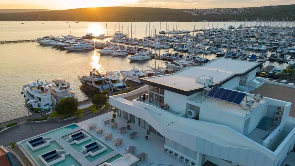 restoran marina otok krk
