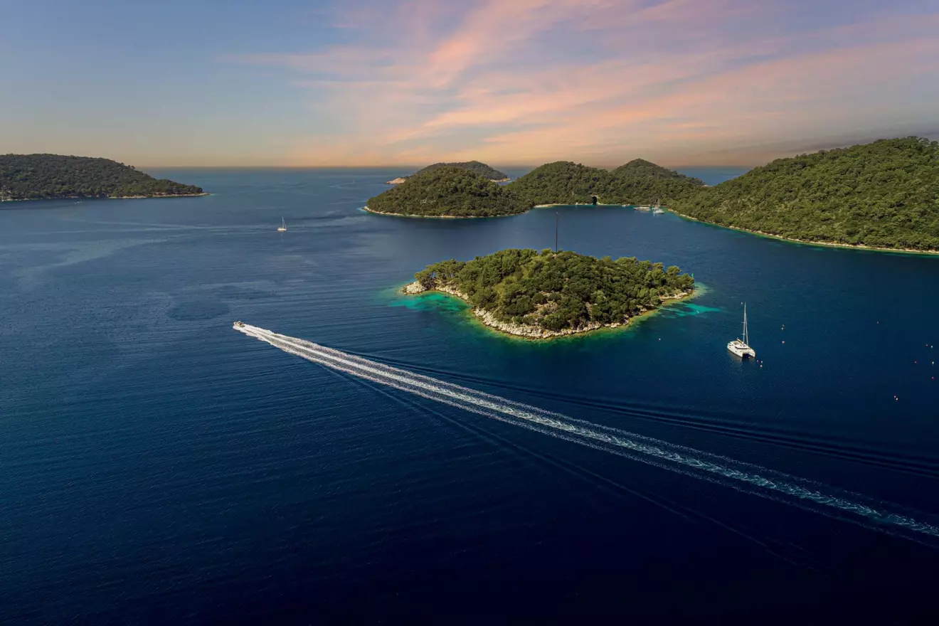 lastovo-park-prirode-00.jpg