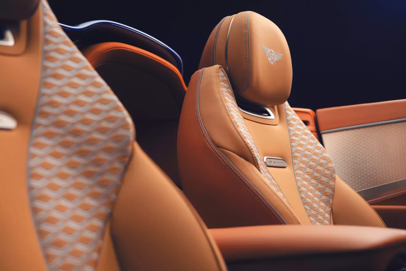 Breslow Batur Convertible - sjedala.jpg