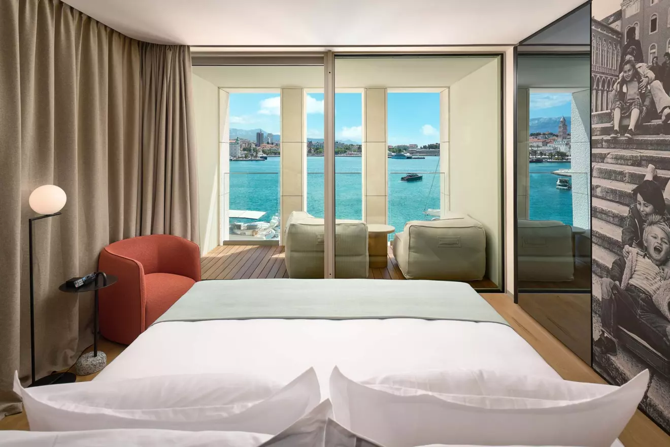 Hotel-Ambasador-Split-soba-02.jpg