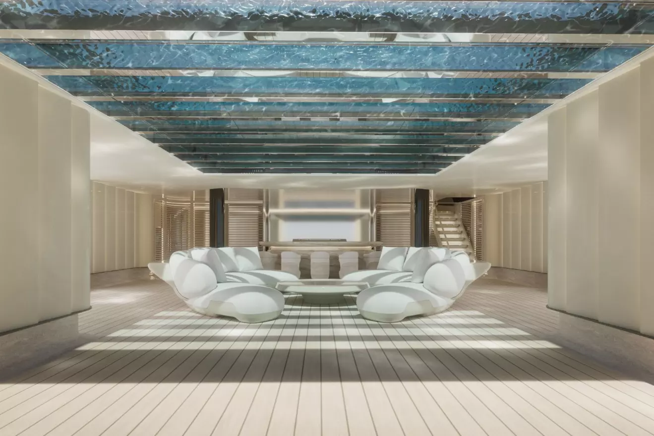 The 230sqm expanded beach club on Sanlorenzo 74Steel