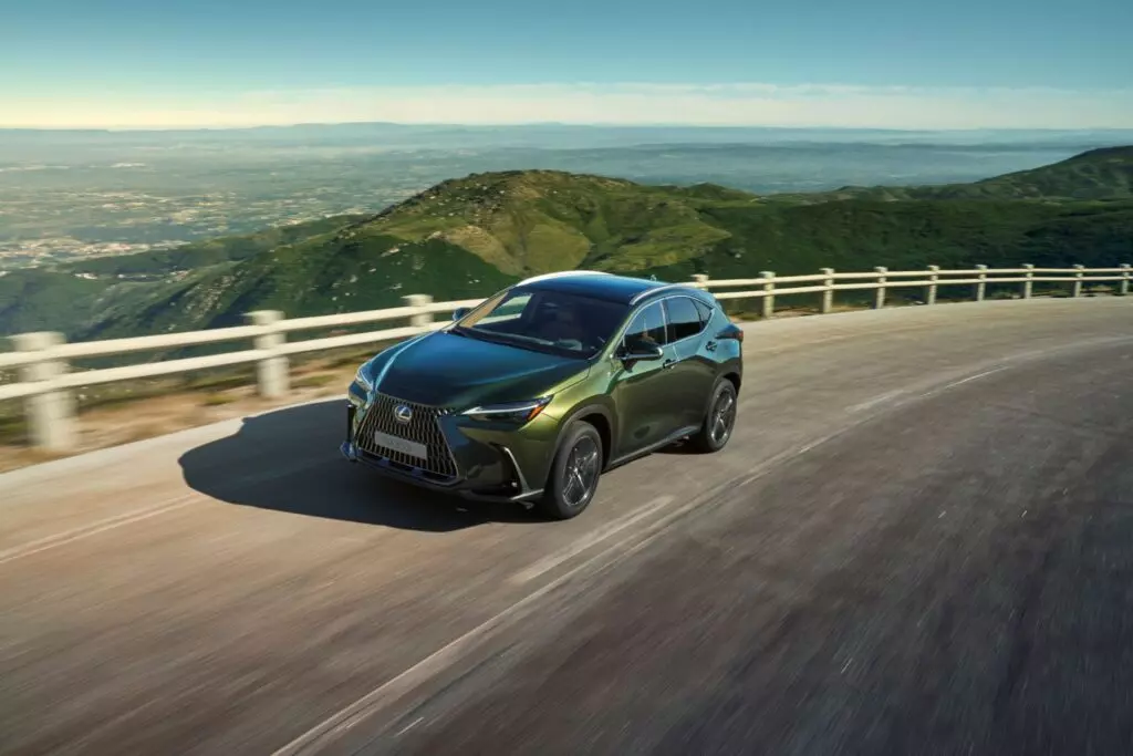 lexus-nx-luksuzni-suv-1024x683.jpg
