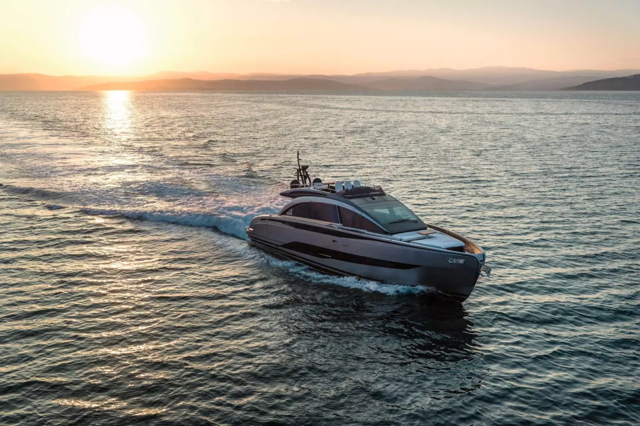 Pershing-GTX70-8.jpg