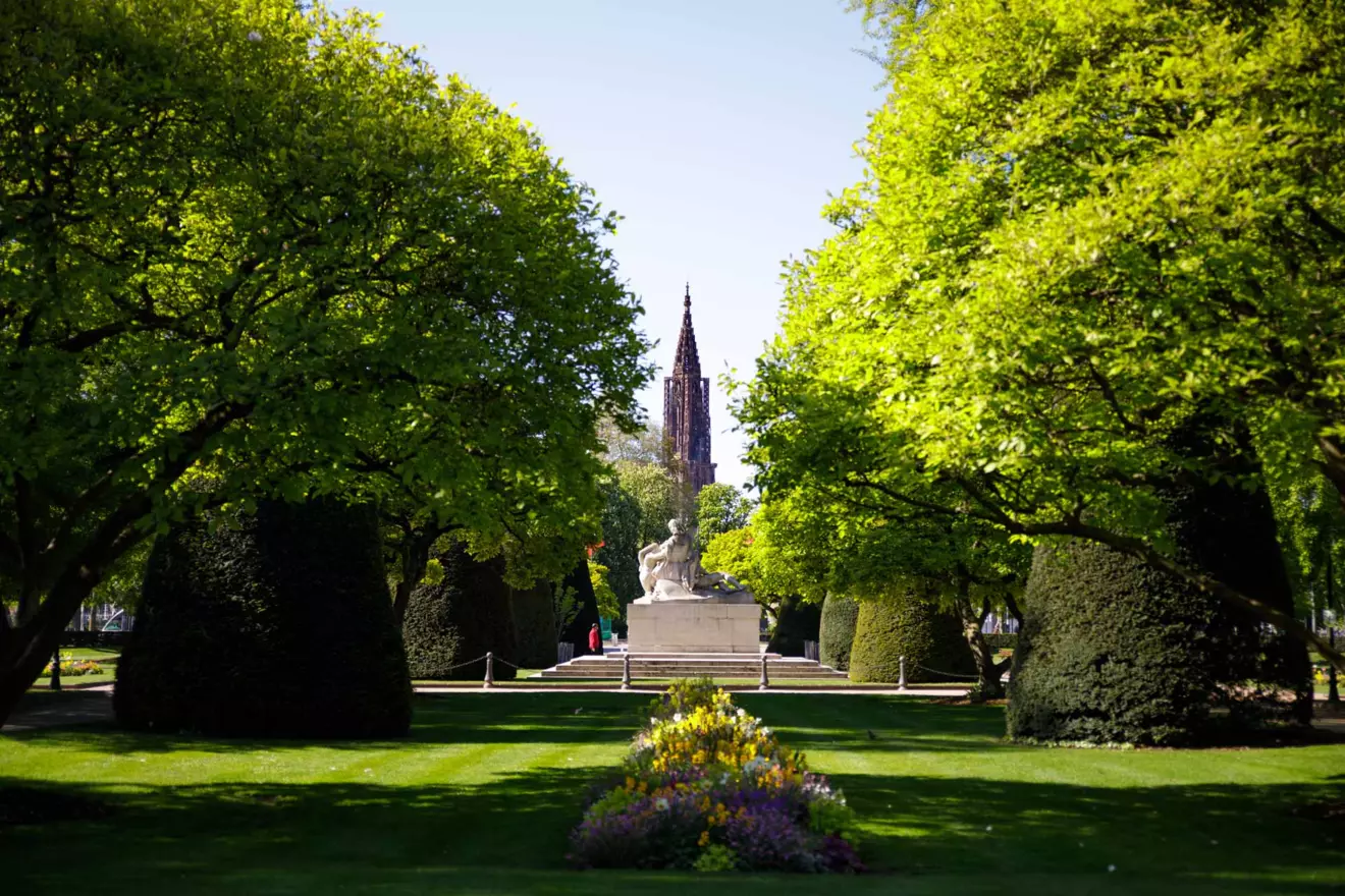 Strasbourg-Place-republique--08.jpg