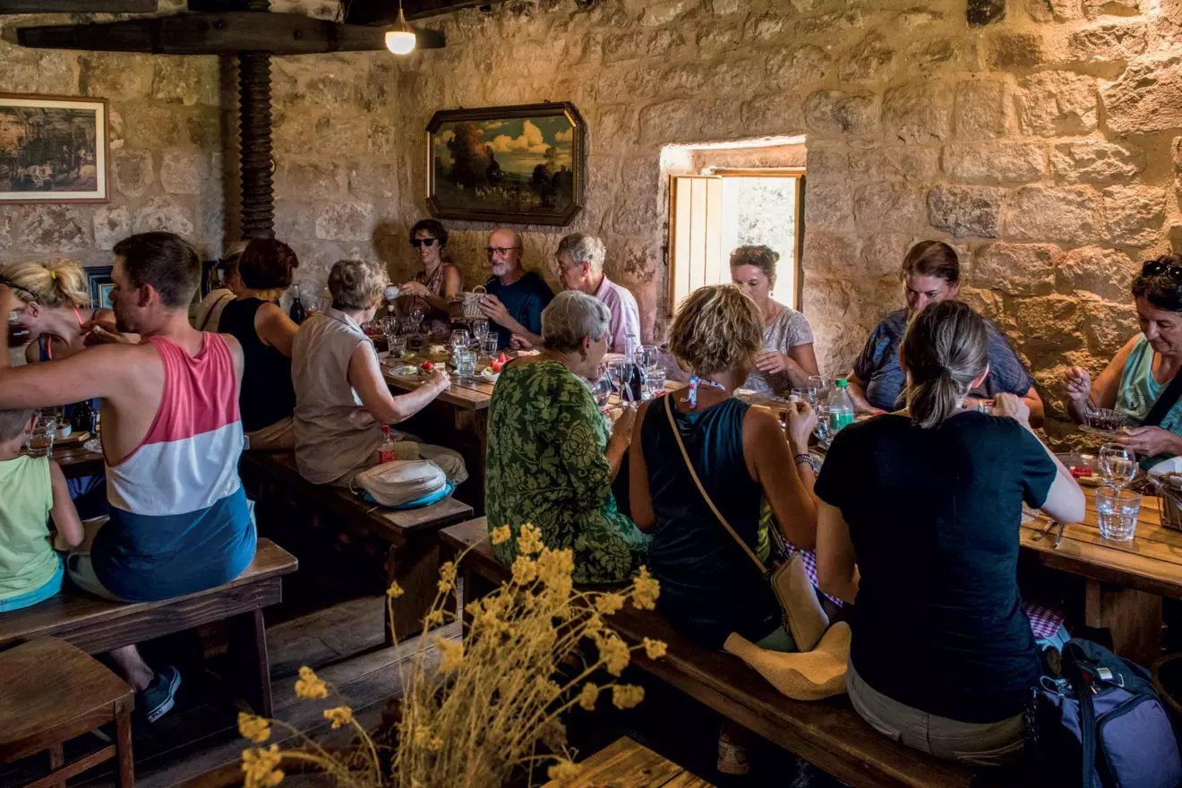 muzej-uja-skrip-otok-brac-02.jpg