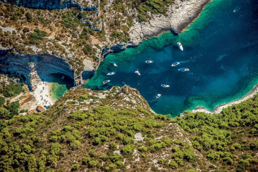 Stiniva-Vis-00-1024x683.jpg