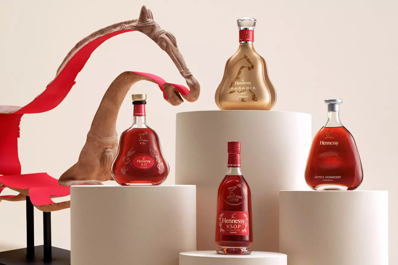 Hennessy-kolekcija-godina-konja-00.jpg