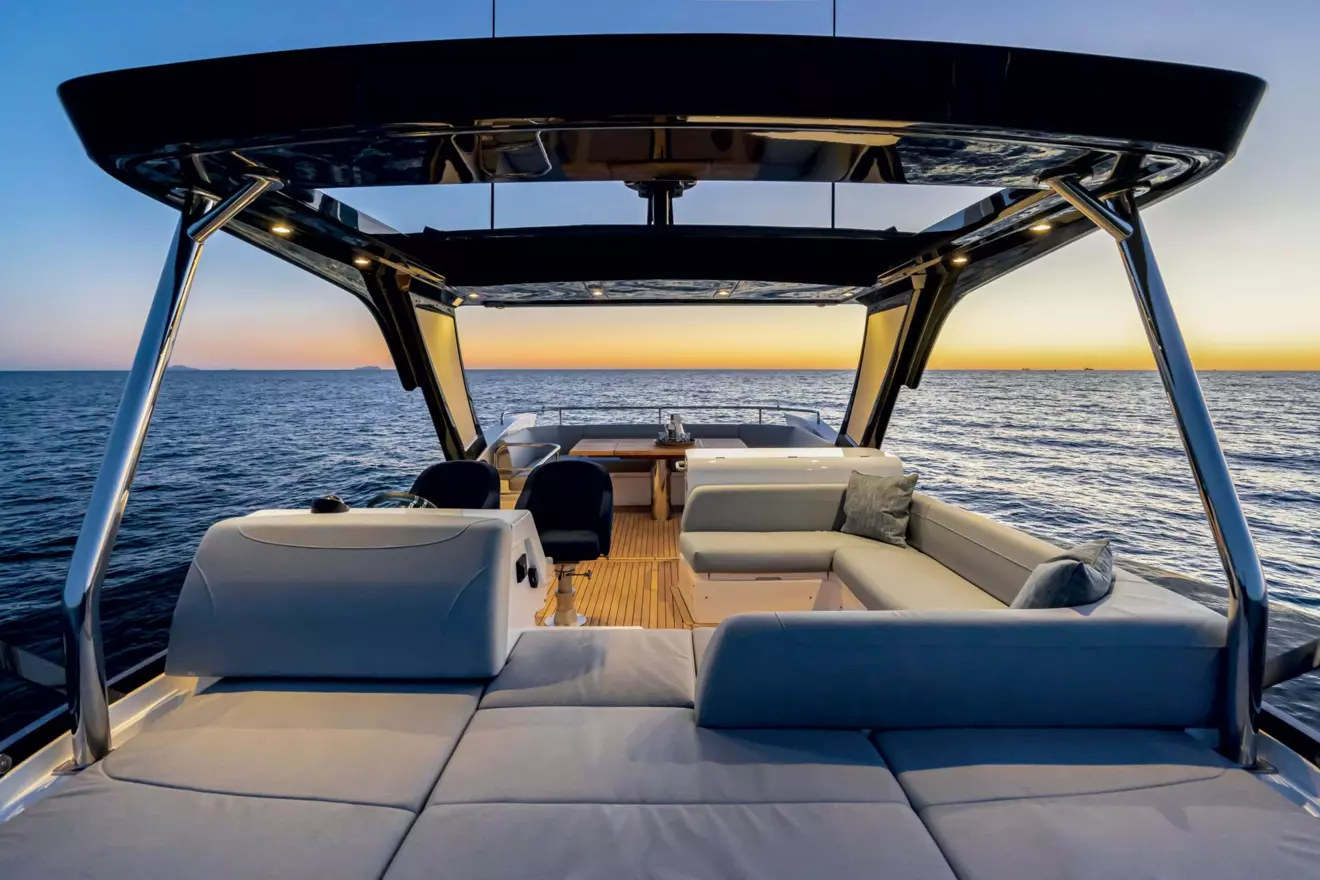 Sunseeker-55-Manhattan-gornji-most-00.jpg
