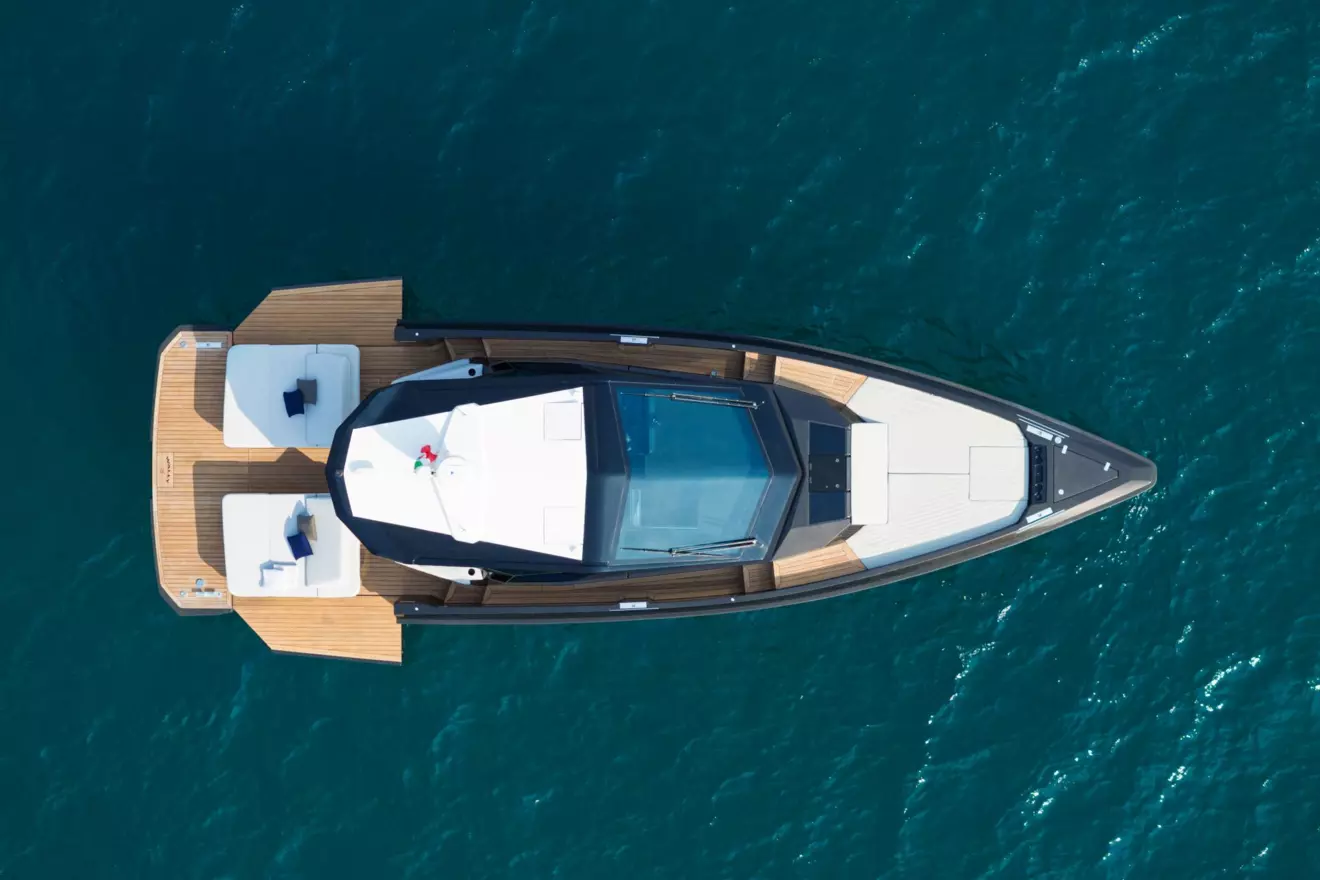 wallypower50 exterior