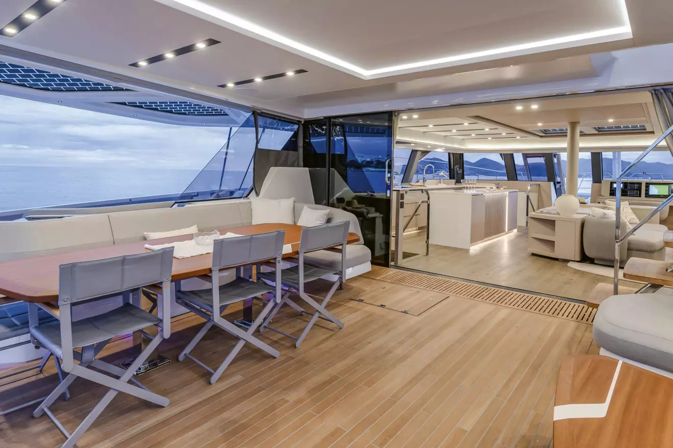 Fountaine_Pajot_-Thira__80_Cockpit.jpg