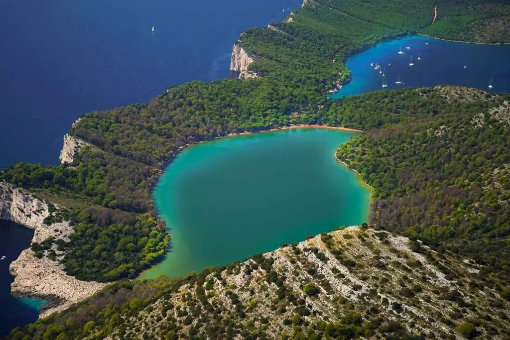 telascica-00-1024x683.jpg