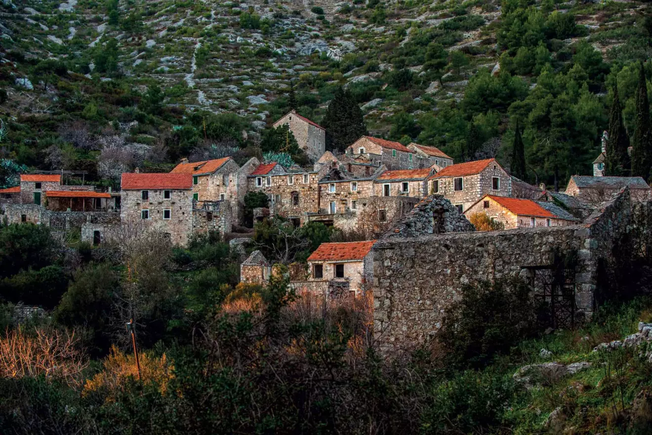 ovo je fotografija malo grablje otok hvar
