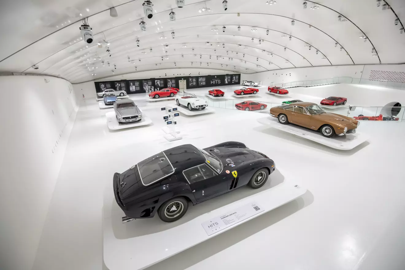 modena-muzej-enzo-ferrari-Greatest-Hits-06.jpg