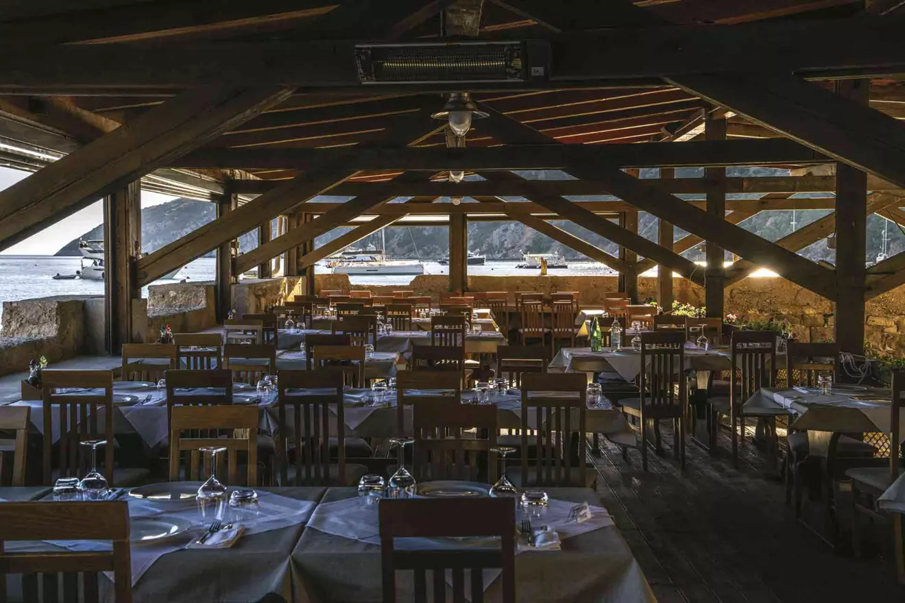 restoran-jastozera-01.jpg