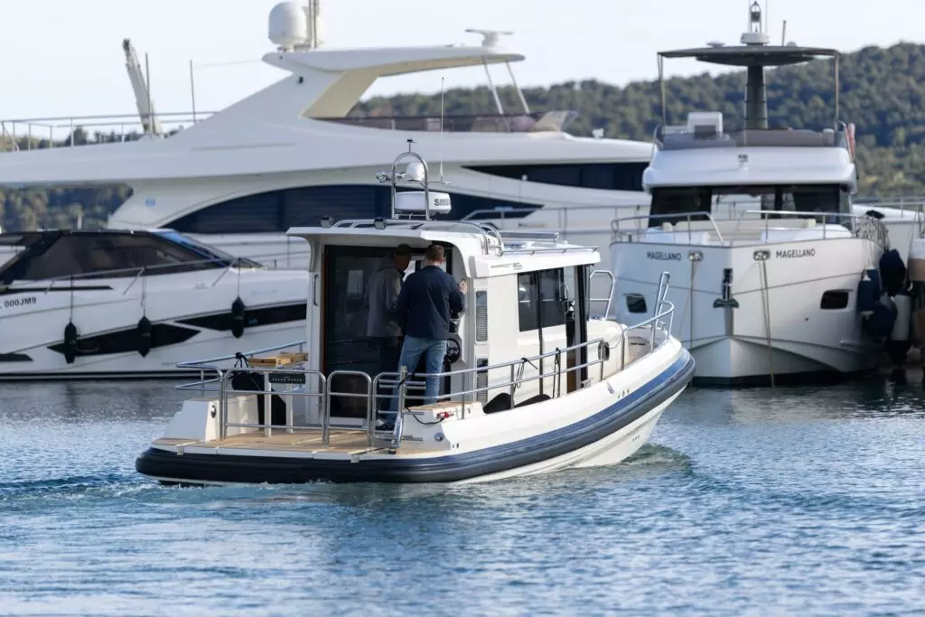 paragon 31 cabin pogled na krmu