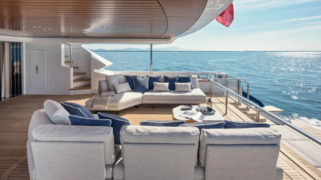 Maiora 36 Exuma main deck aft