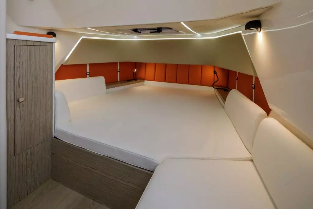 Technohull Alpha 50 interijer
