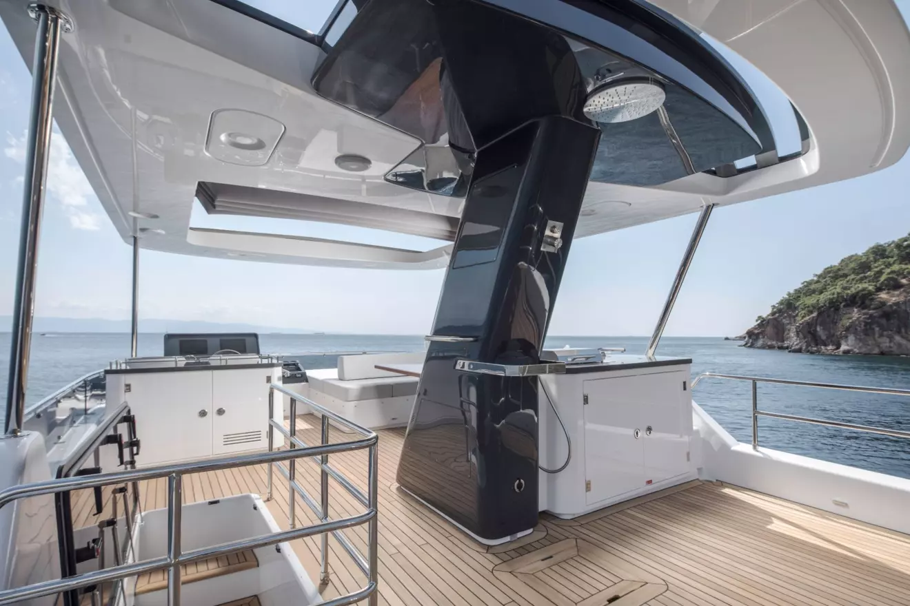 Sirena 60 flybridge
