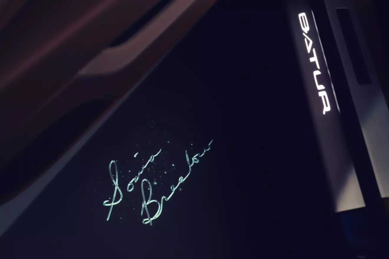 Breslow Batur Convertible - potpis.jpg