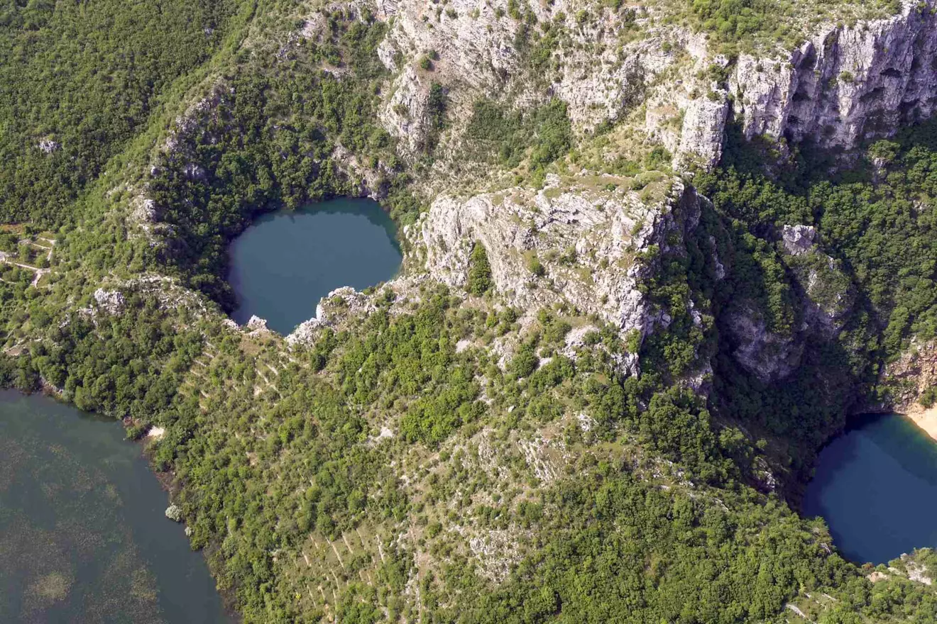 Lokvičićka jezera_&copy; Biokovo-Imotski Lakes Geopark[1].jpg