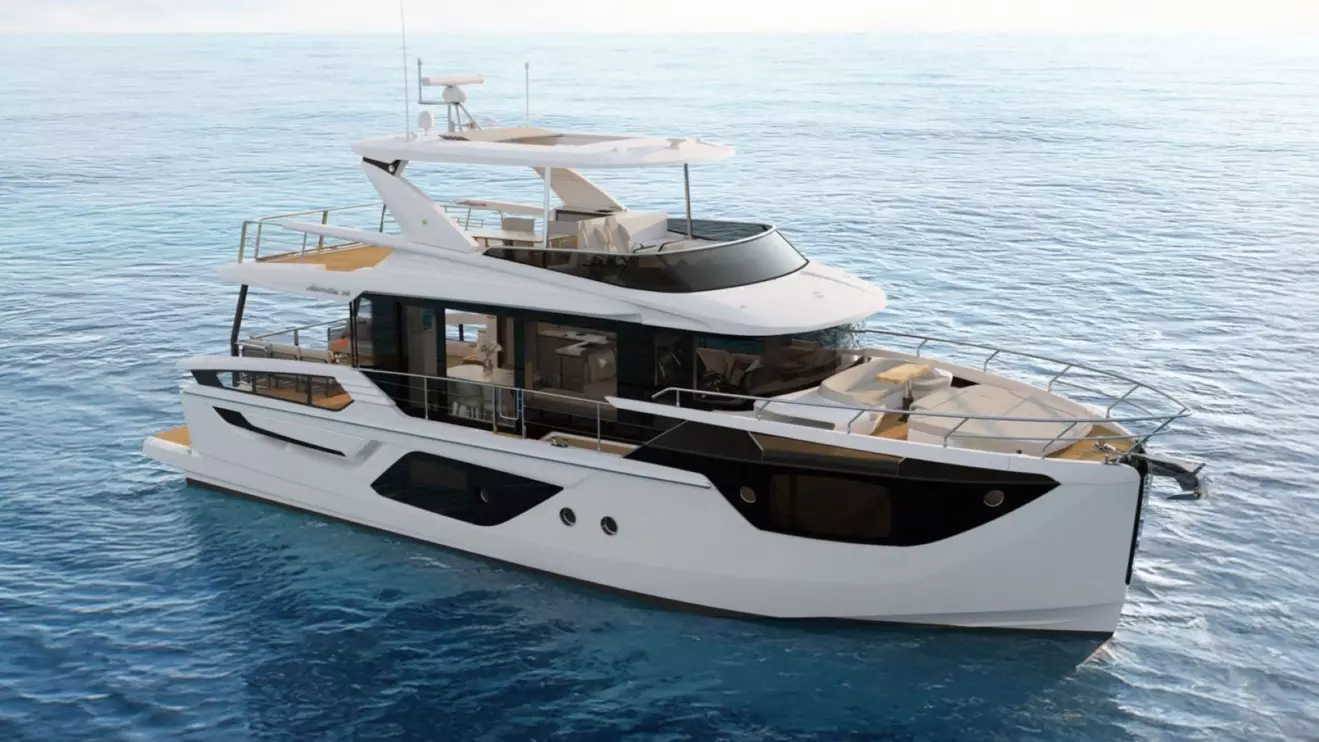 Absolute Navetta 58 - front side view.jpg