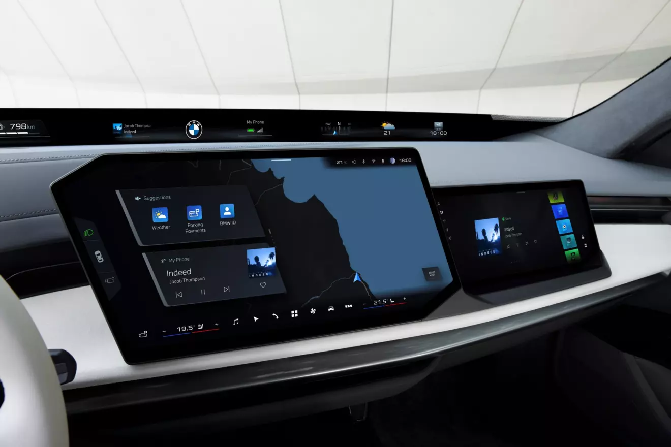 bmw serije 7 - ekrani.jpg