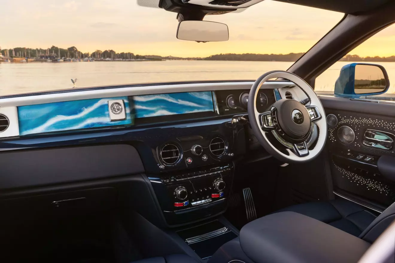 Rolls Royce Phantom Regatta - unutrasnjost.jpg