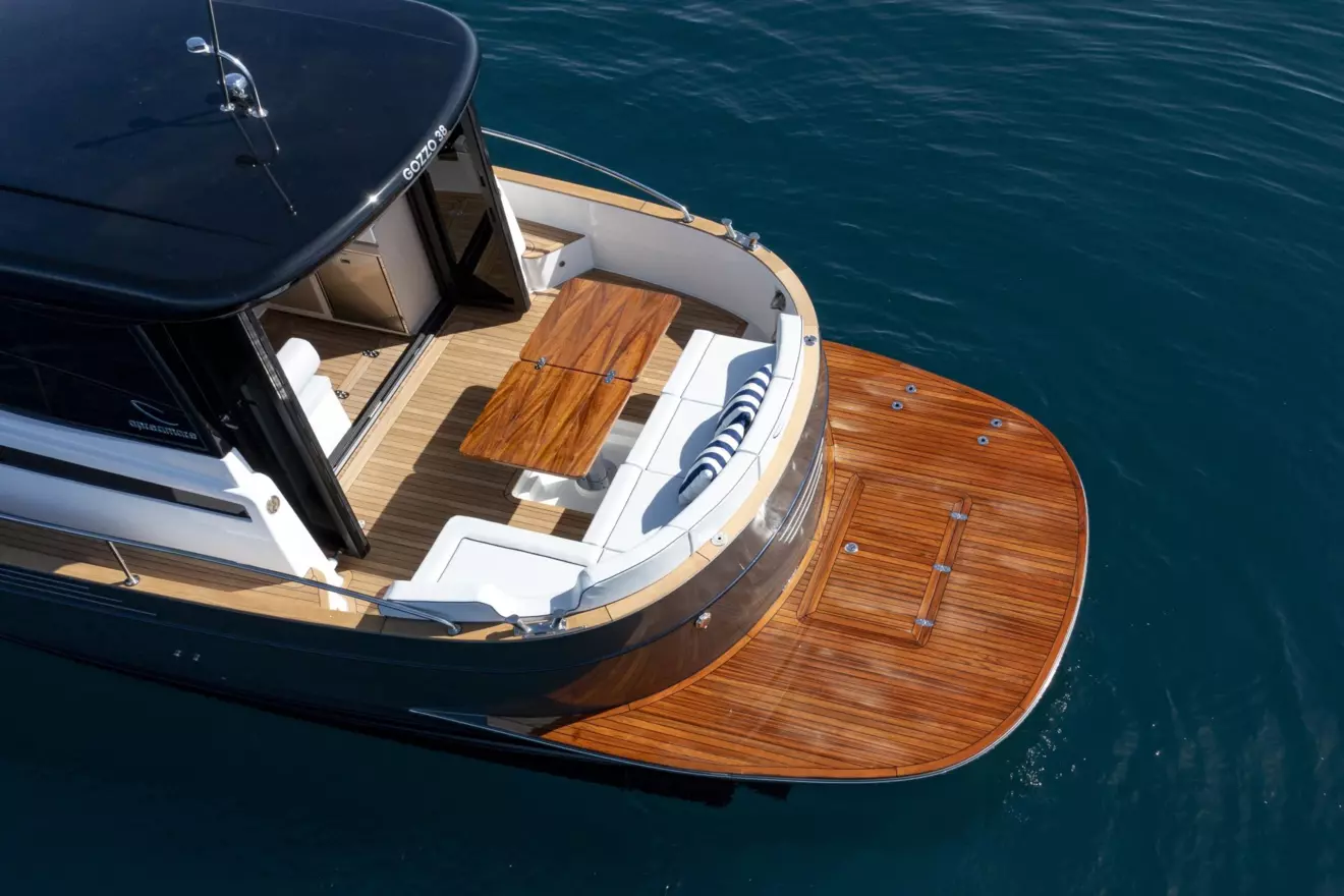 Apreamare Gozzo 38 Cabin-aft platform.jpg