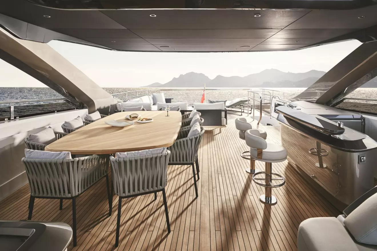 Princess Y95 - flybridge dining table.jpg