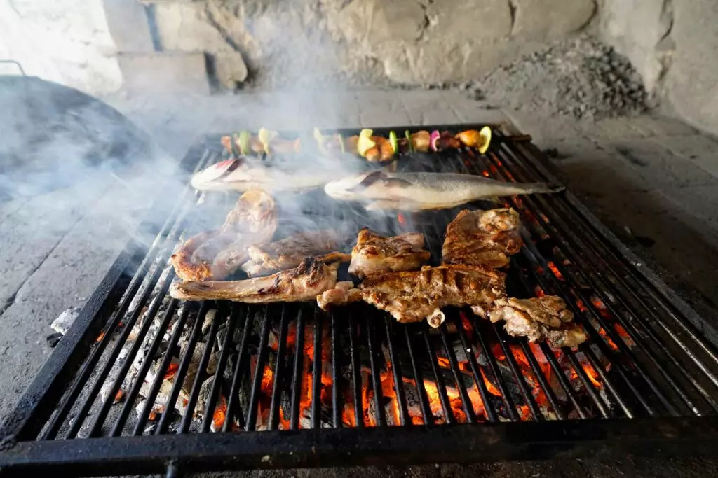 restoran-Dionis-pakleni-otoci-00-1024x683.jpg