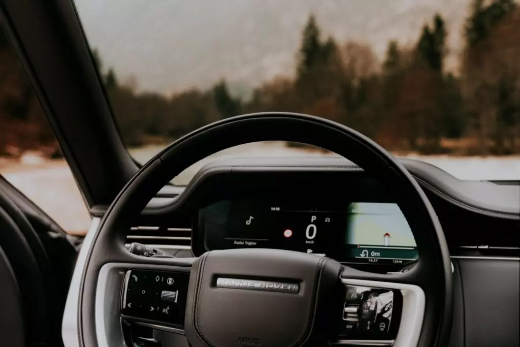 Ranger Rover digitalna instrument ploča