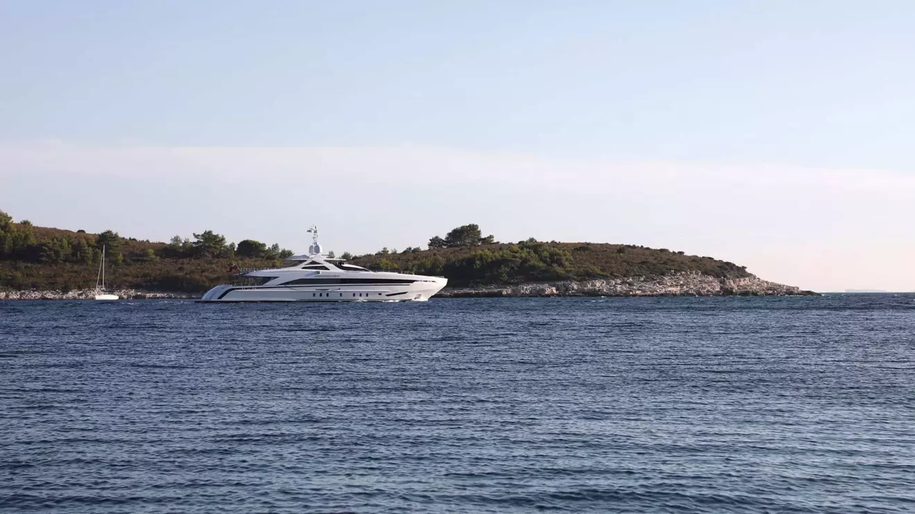 Luka Soline Jahta 01