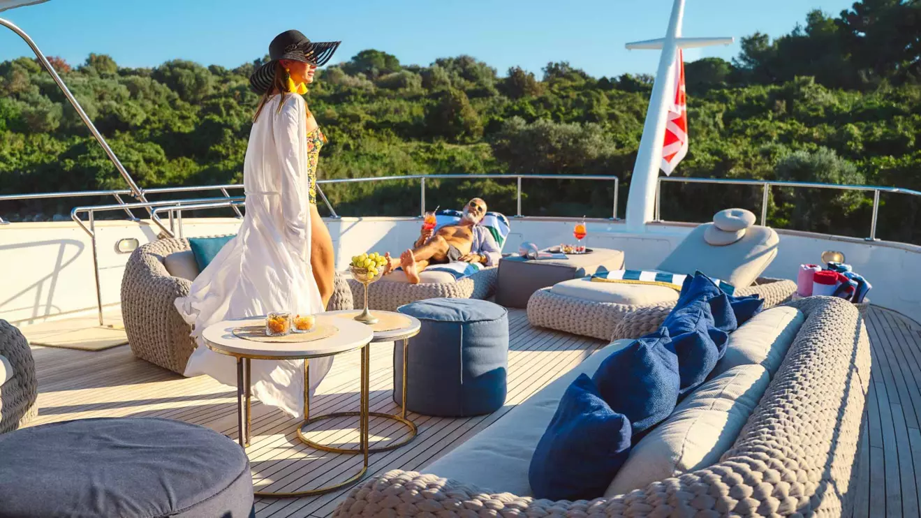 09-To-Je-To-sun-deck-lifestyle_.jpg