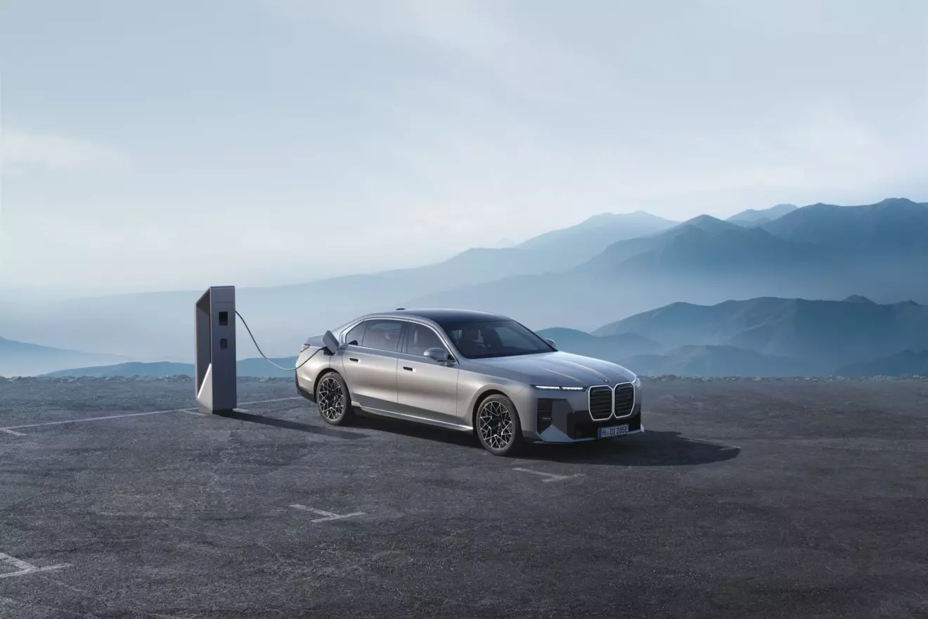bmw serije 7 - punjac.jpg