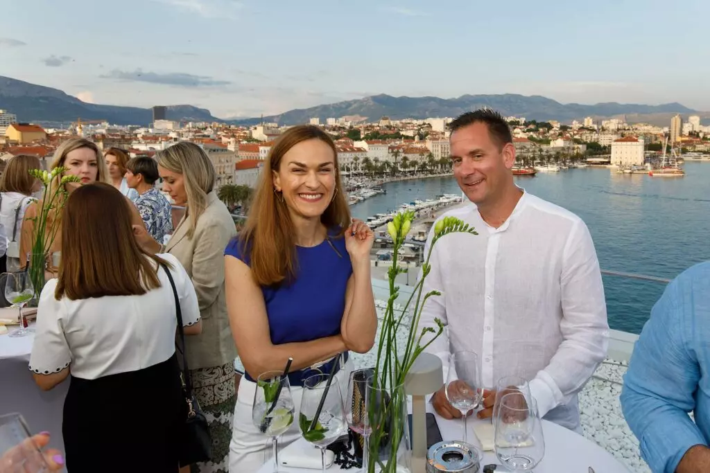 event-yachts-magazina-hotel-ambasador-28-1024x683.jpg