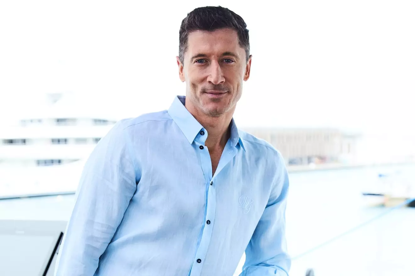Robert Lewandowski - portrait.jpg