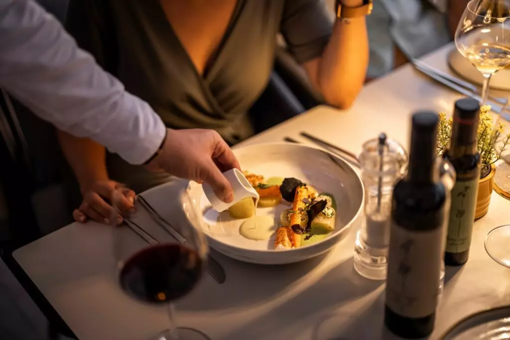 7Seas_Restaurant-and-Bar_Njivice-gastronomija-1024x683.jpg