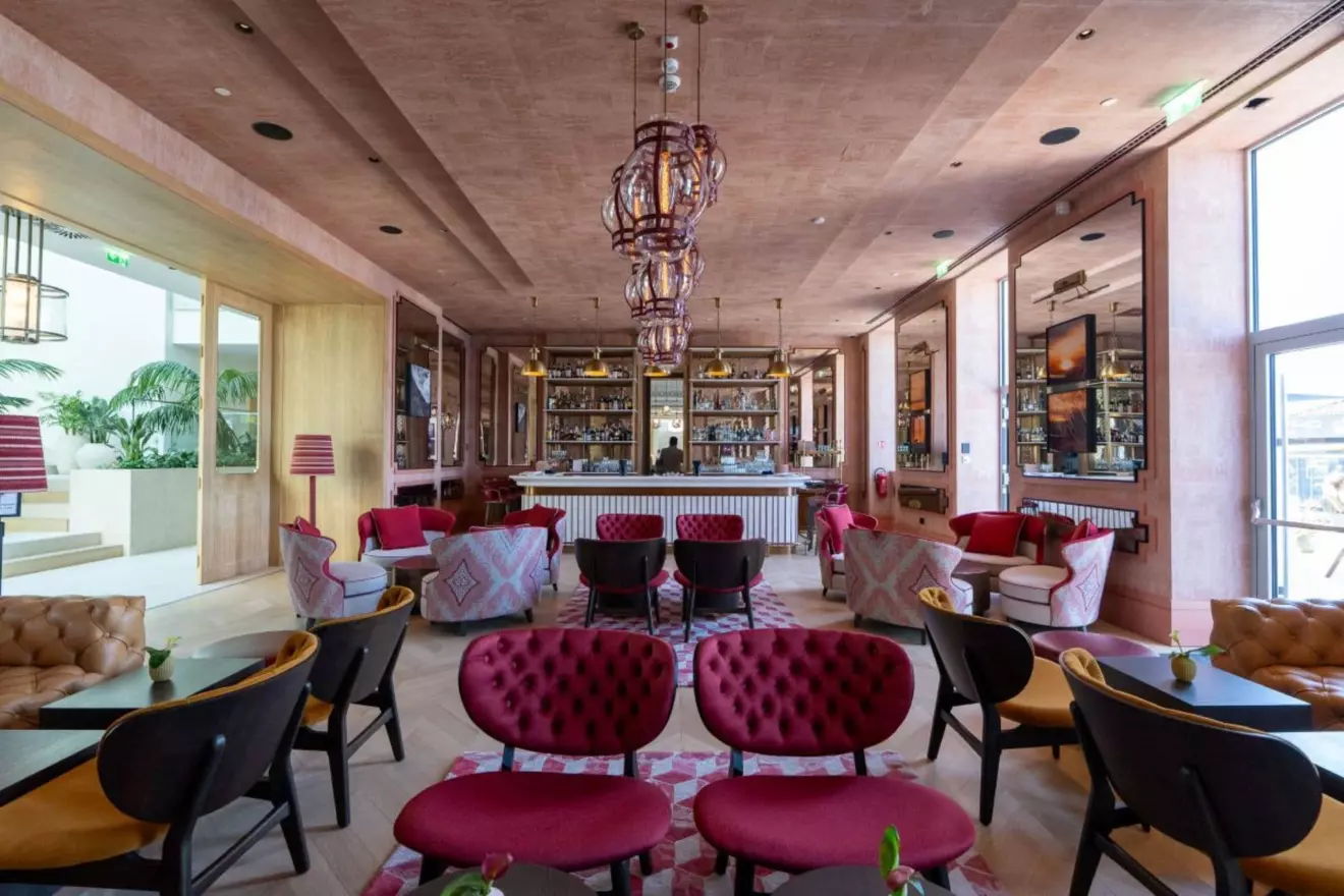 Hyatt-Regency-Zadar-hotelski-bar-2.jpg
