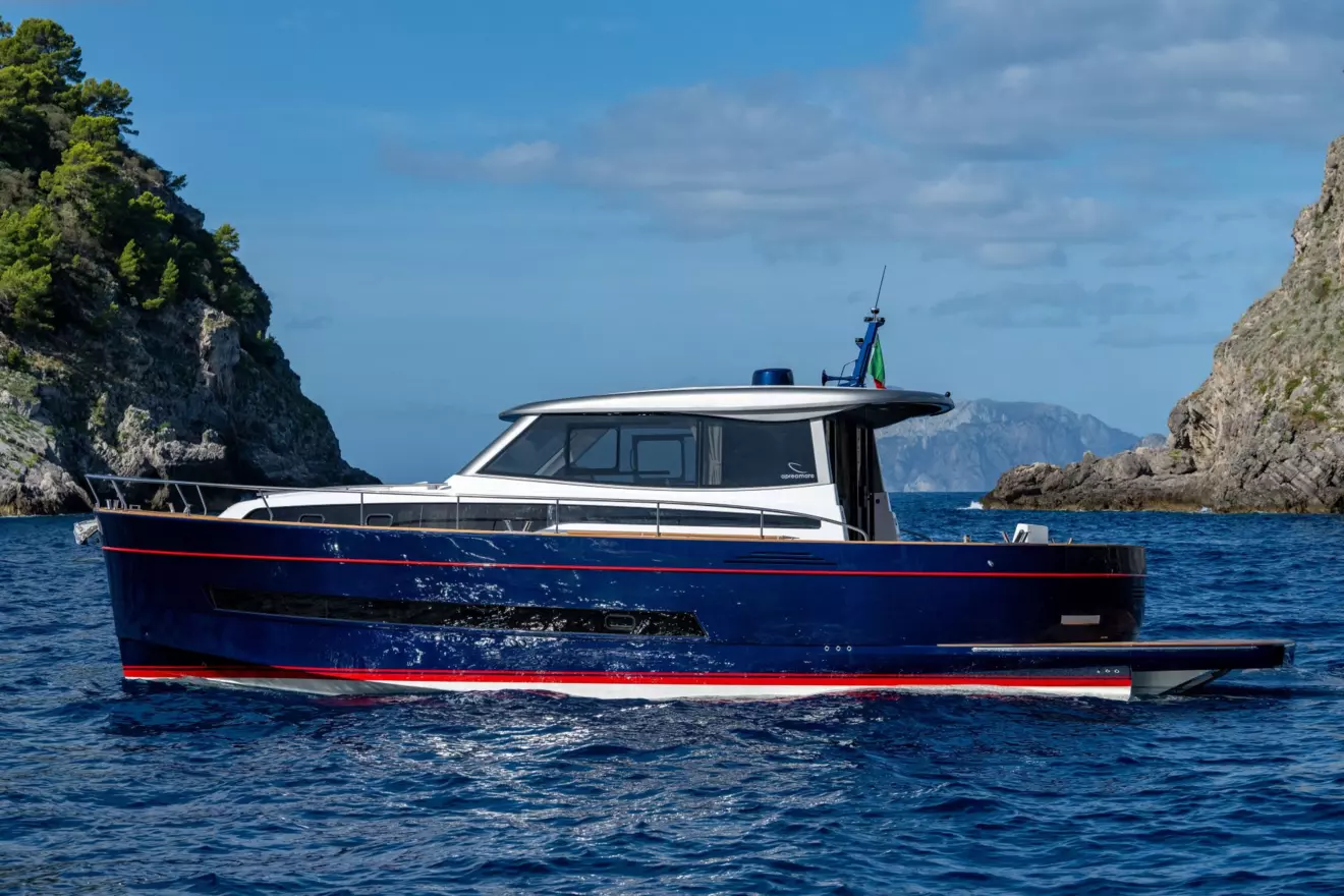 Apreamare Gozzo 48 - side view .jpg