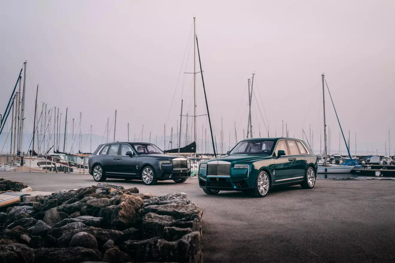 Rolls-Royce Cullinan Yachting - prednji dio.jpg
