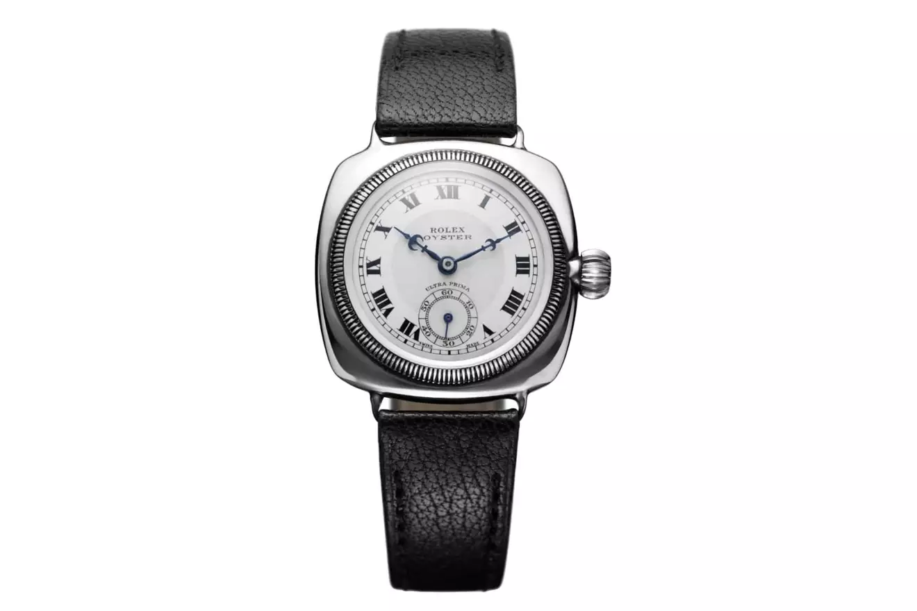 Ovo je fotografija prvog Rolex Oyster iz 1926. godine