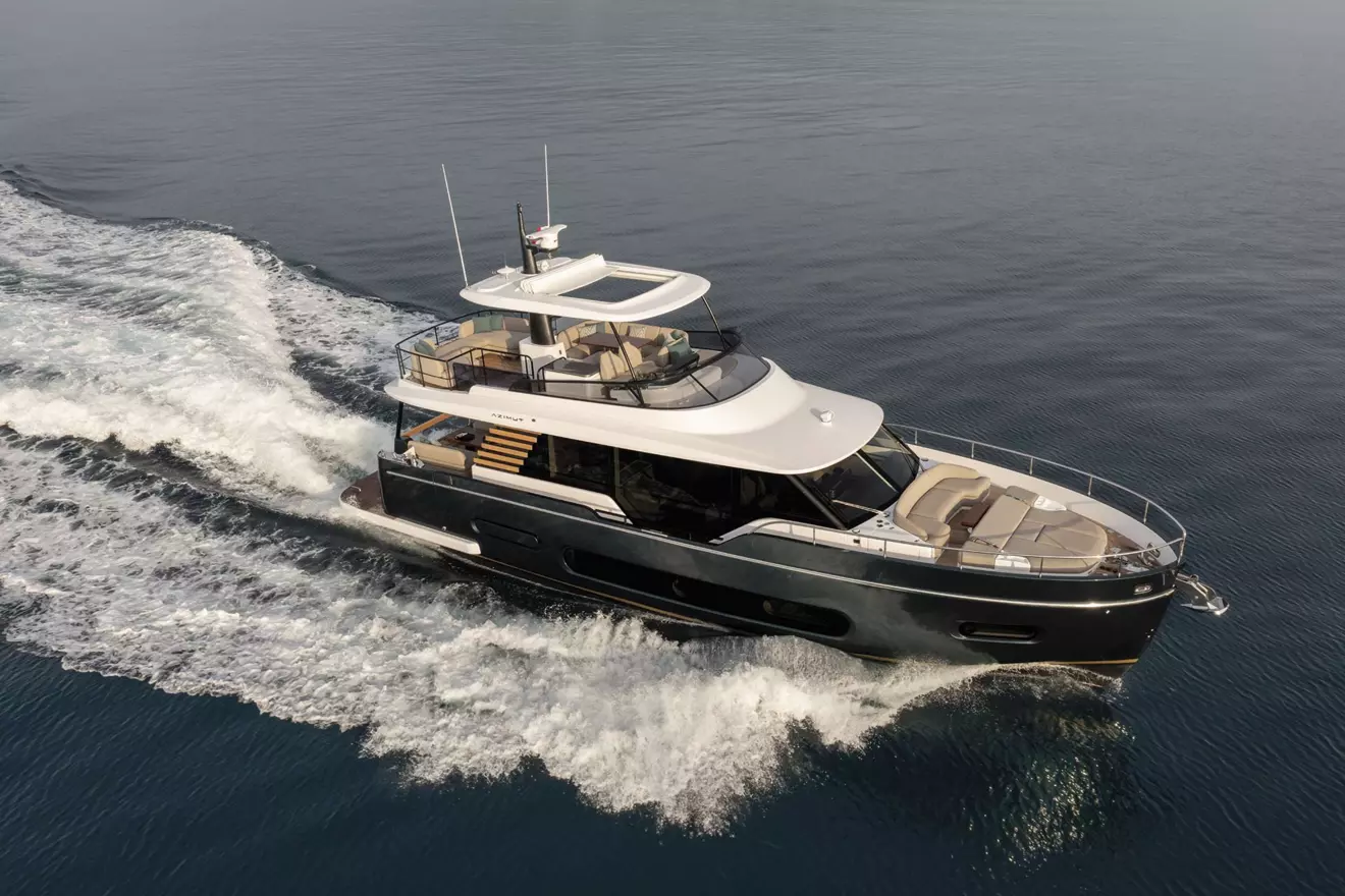 azimut-magellano-60-u-plovidbi-00.jpg