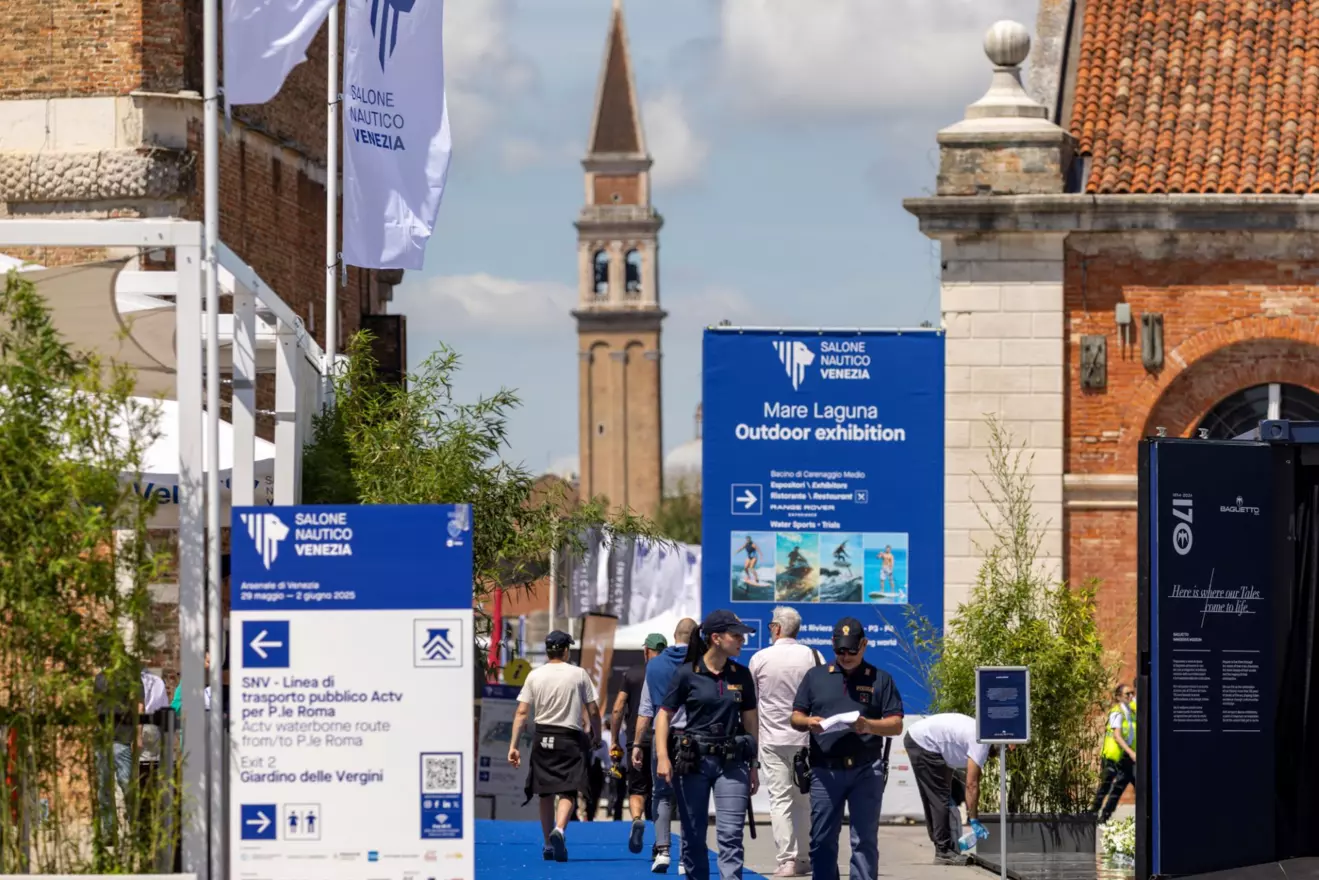 venice boat show - entrance.jpg